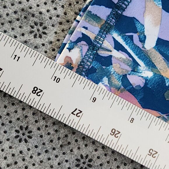 2 Pairs Girl's Size Exercise Leggings Size Small - Picture 14 of 16